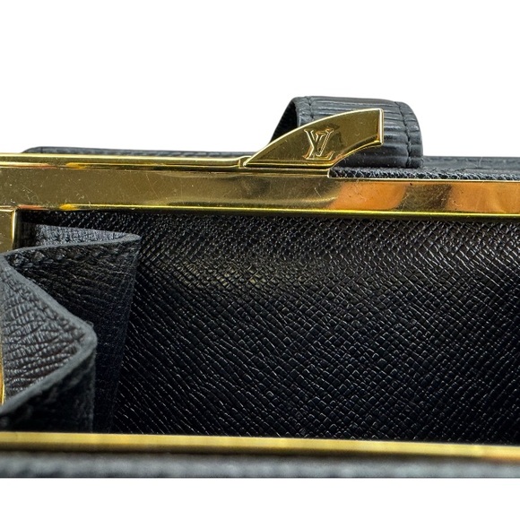 Louis Vuitton Black Epi Leather Kiss-Lock Compact Wallet - Picture 11 of 15
